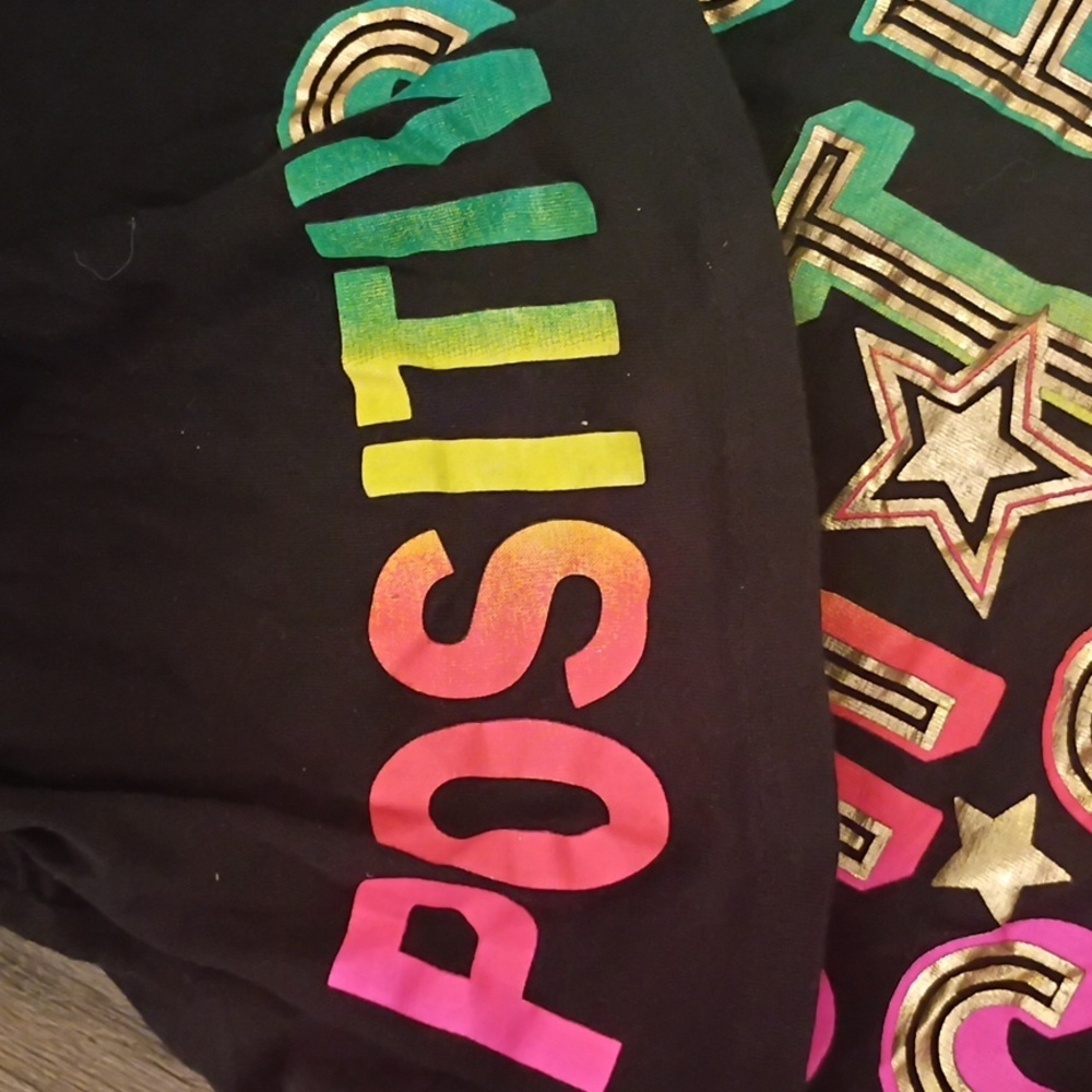 Women's Black Graphic Tee - Focus on the Good - Picture 4 of 9